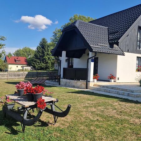 Plitvice Apis Villa Korenica Ngoại thất bức ảnh